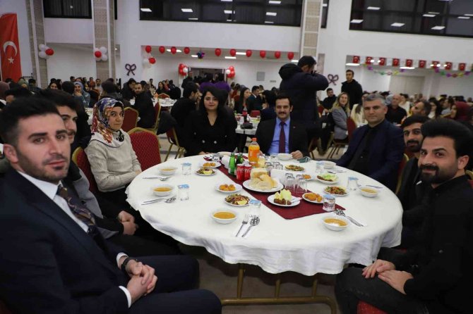 Vali Akbıyık: “600 Öğretmenimizi Avrupa’ya Gönderdik”