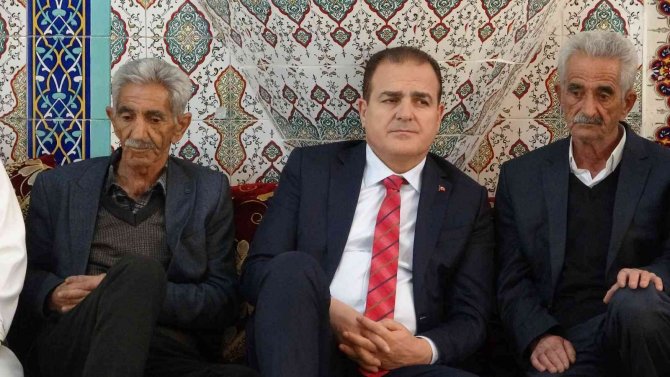 Hakkari’de 33 Yıl Önce Pkk’lı Teröristlerin Katlettiği 28 Kişi İçin Mevlit Okutuldu