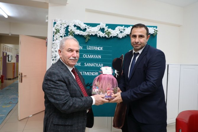 İ̇lkadım Belediyesi Öğretmenleri Unutmadı