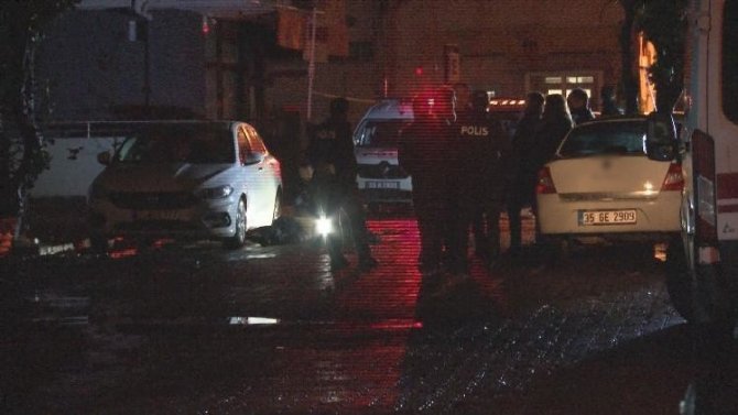 İ̇zmir’de Sokak Ortasında Çifte Cinayet