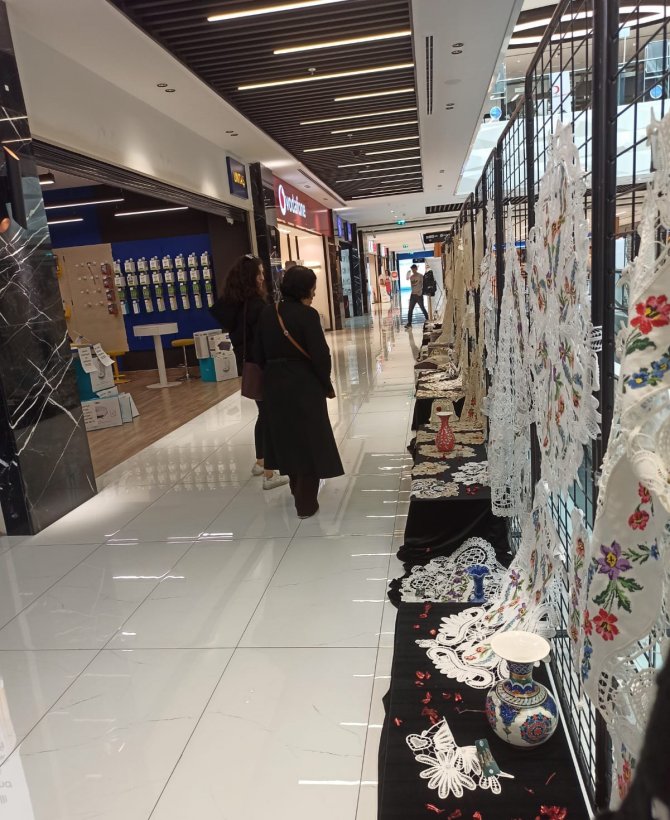 Kaymek Dantel Anglez El Sanatları Sergisi’ne Yoğun İ̇lgi