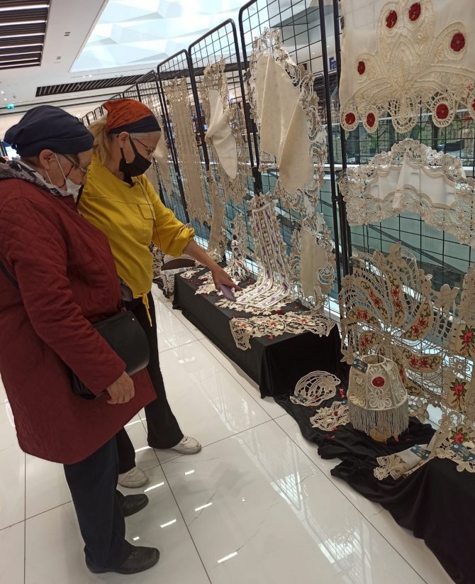 Kaymek Dantel Anglez El Sanatları Sergisi’ne Yoğun İ̇lgi