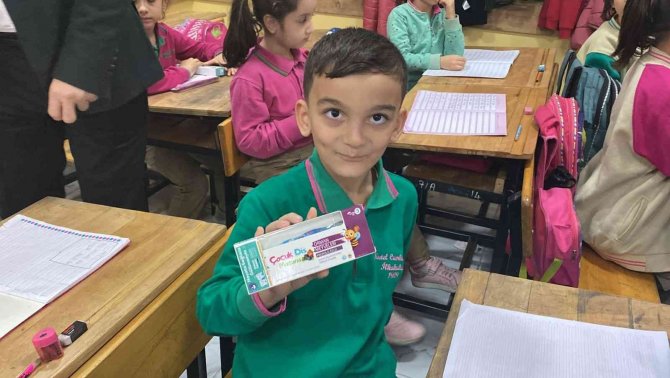 Kestel Belediyesi’nden Çocuklara Diş Bakım Seti