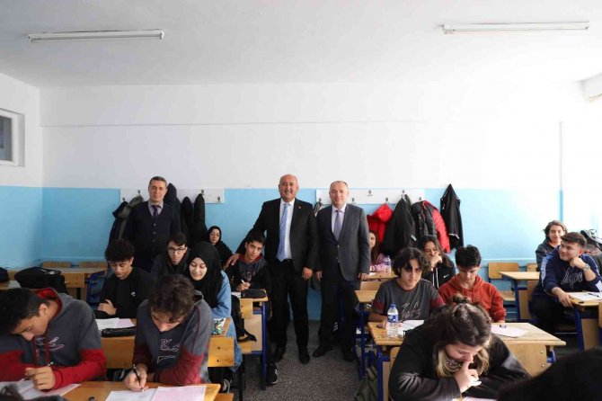 Yahşihan Belediyesi, 11 Bin 903 Öğrencinin Genel Değerlendirme Sınavını Üstlendi