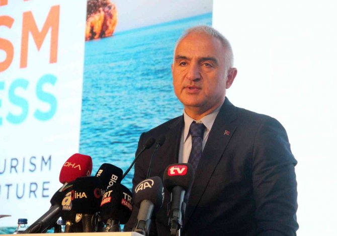 Bakan Ersoy:" Turizmde Türkiye Olarak Süper Lig’deyiz"