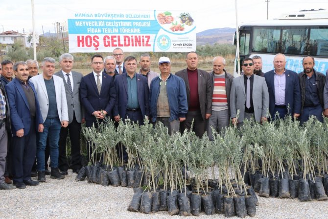 Manisa’da Fidan Destekleriyle Üreticinin Yüzünü Gülüyor