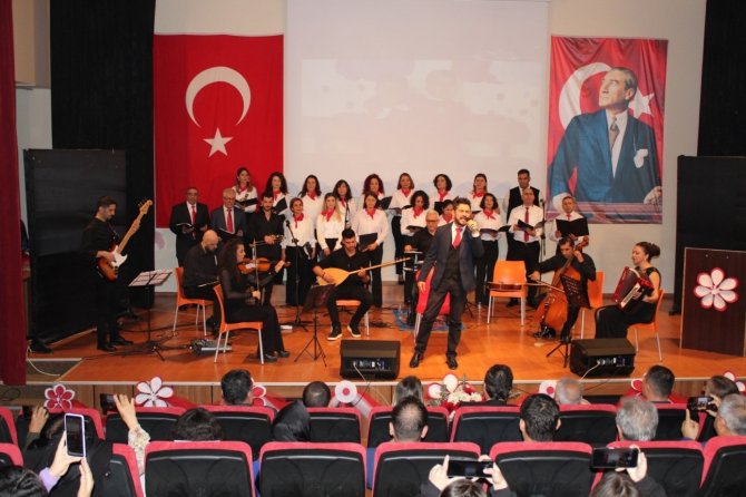 Turgutlu’da 24 Kasım Öğretmenler Günü Törenlerle Kutlandı