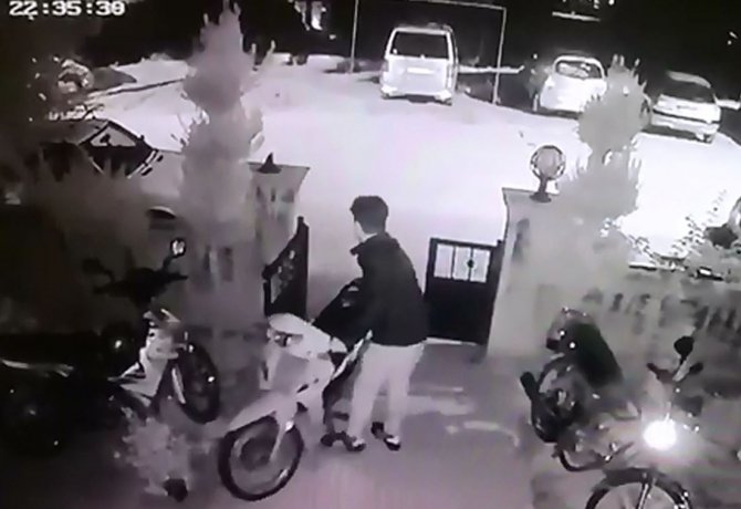Hırsızdan, Çalınan Motosikletini Geri İstedi
