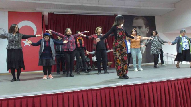 Balıkesir’de Tiyatro Aşkı Engel Tanımadı