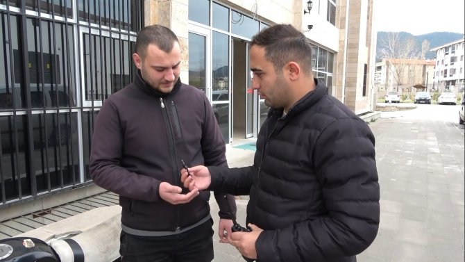 Kütahyalı Kurye Motosikletine Kavuştu