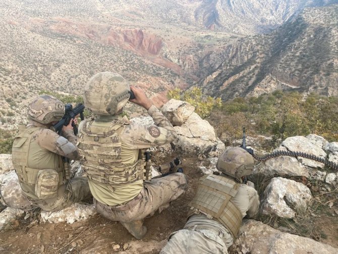 Şırnak Ve Siirt’te ‘Eren Abluka Sonbahar-kış-15 Şehit Jandarma Uzman Çavuş Fatih Berkay Akgün Operasyonu’ Başlatıldı