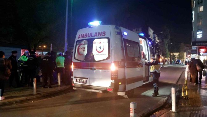 Virajı Alamayan Motosiklet Devrildi: 1 Yaralı