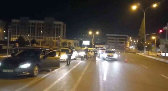 Şanlıurfa’da 431 Polisin Katılımıyla Huzur Uygulaması Gerçekleştirildi