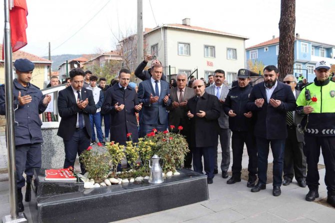 Şehit Aybüke Öğretmen Mezarı Başında Anıldı