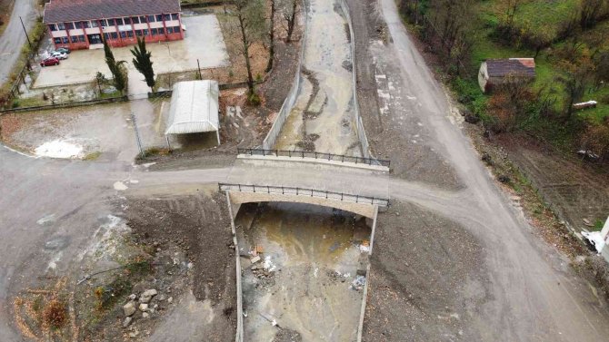 Zafer Köyünde Köprü Ve Dere Islah Çalışmaları Tamamlandı