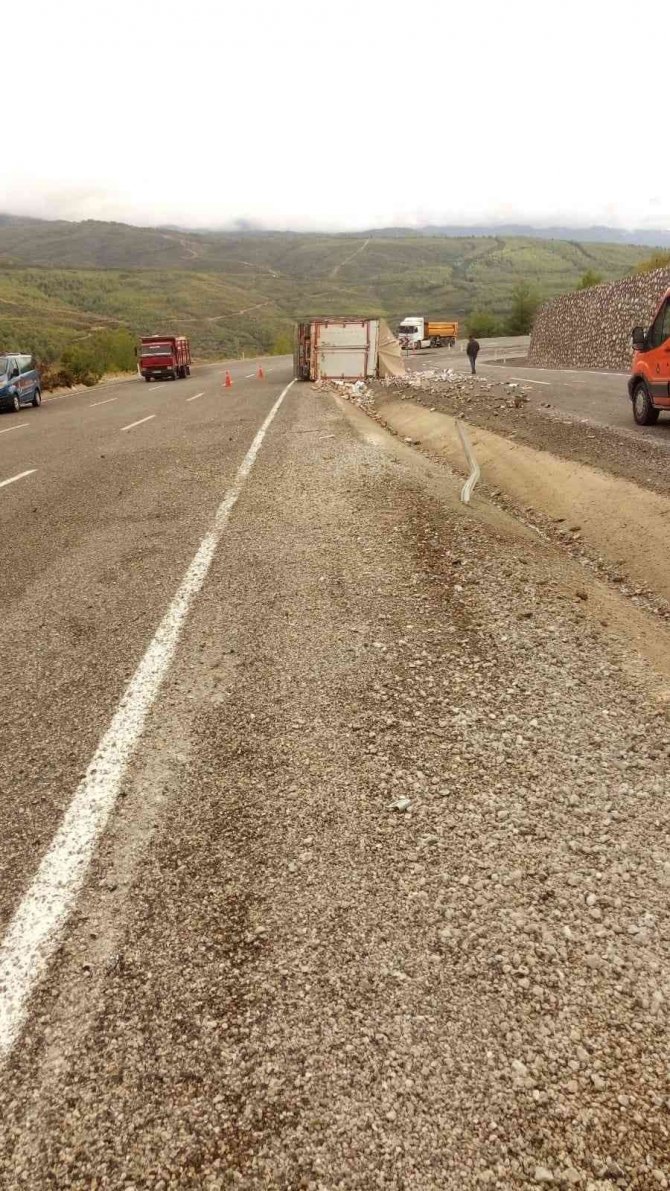 Seydikemer’de Trafik Kazası: 1 Yaralı