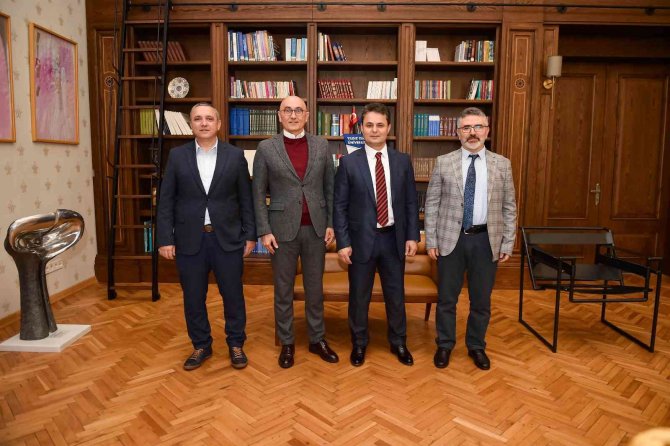 Ülker Ve Yıldız Teknik Üniversitesi Ar-ge İş Birliği Anlaşması İmzaladı