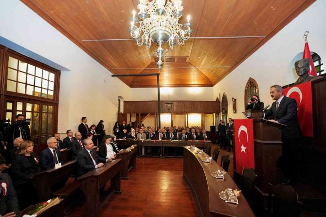 Tbmm Başkanı Şentop Ve Bakan Özer, Öğretmenlerle Bir Araya Geldi