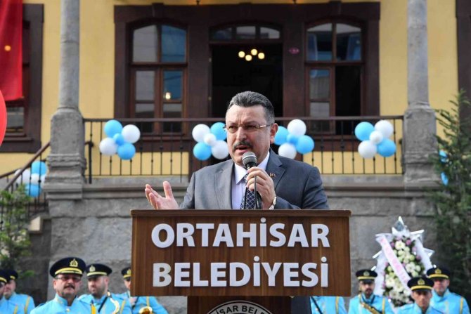 Trabzon’un İlk Gençlik Kütüphanesi Açıldı