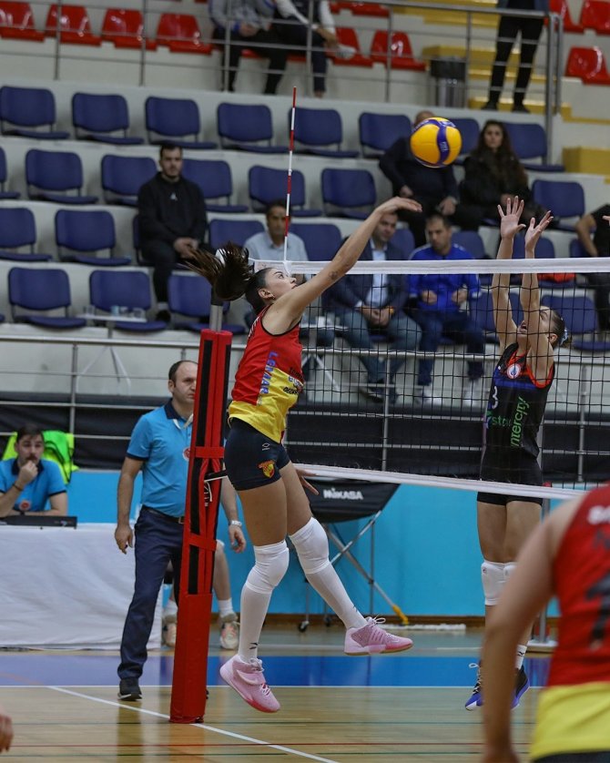 Göztepe Voleybol, Deplasmanda Güldü