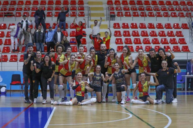 Göztepe Voleybol, Deplasmanda Güldü