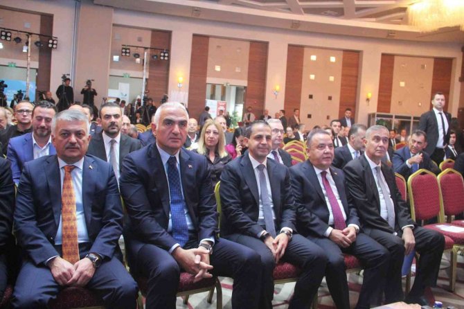 Bakan Ersoy:" Turizmde Türkiye Olarak Süper Lig’deyiz"