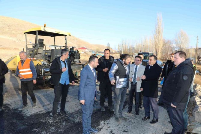 Vali Öksüz, Köylerde İncelemelerde Bulundu