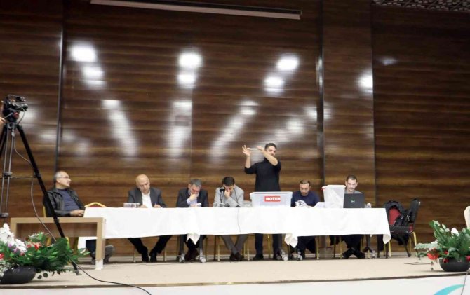 Van Büyükşehir Belediyesinin Alacağı Mevsimlik İşçilerin Kurası Çekildi