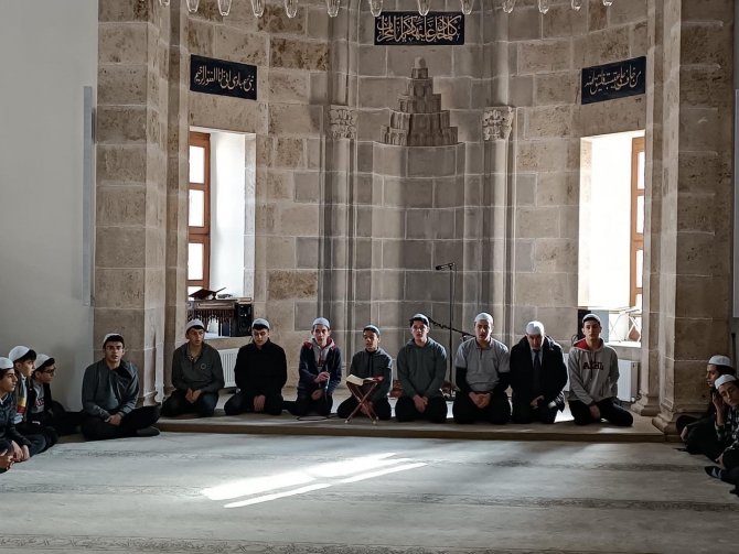 Malatya’da Öğretmenler Günü Kutlamaları