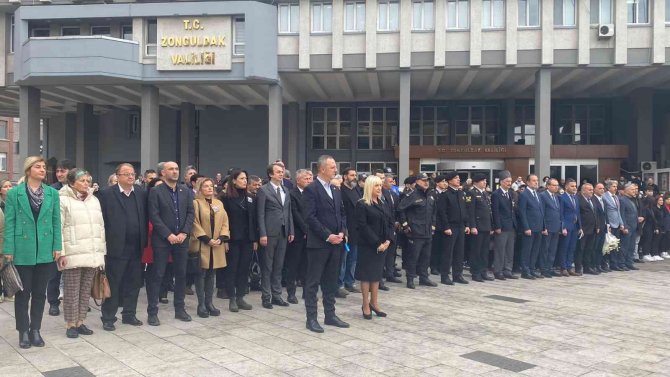 Zonguldak’ta Öğretmenler Günü Törenle Kutlandı