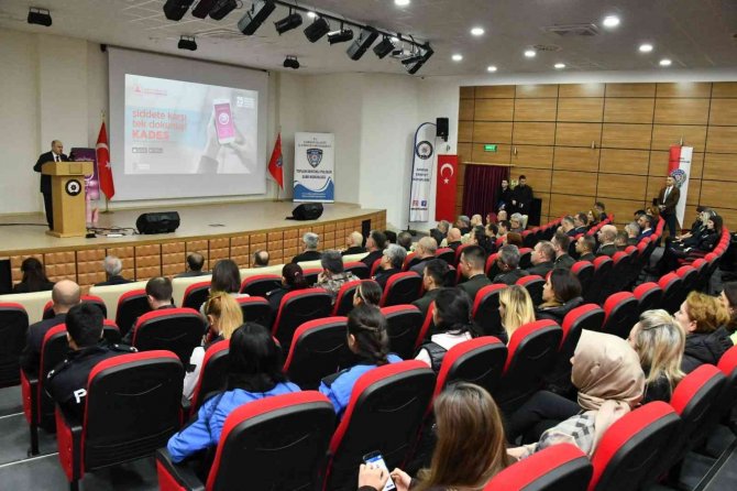 Vali Dağlı: “Kadına Şiddetin Kökeni Ailedeki Dejenerasyon”