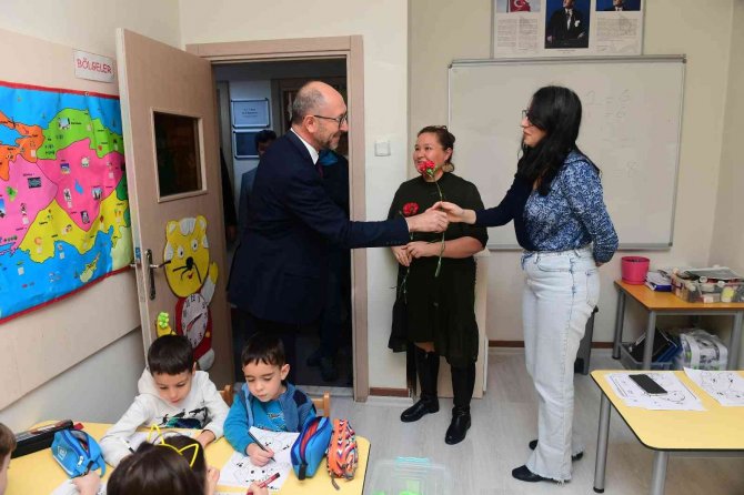 Rektör Erdal Lise Öğretmenleriyle Bir Araya Geldi