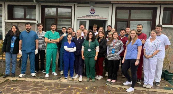 Çek Veteriner Adaylarından Sokak Hayvanları Rehabilitasyon Merkezine Ziyaret