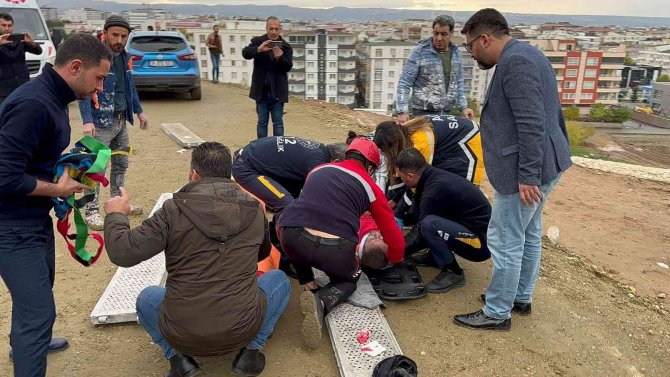 Batman Valiliğinden Cami Külliyesi Çökmesi Hakkında Açıklama: 1 Ölü, 19 Yaralı