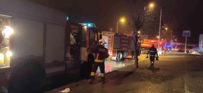 Yalova’da Tersane İşçilerinin Kaldığı Pansiyonda Yangın