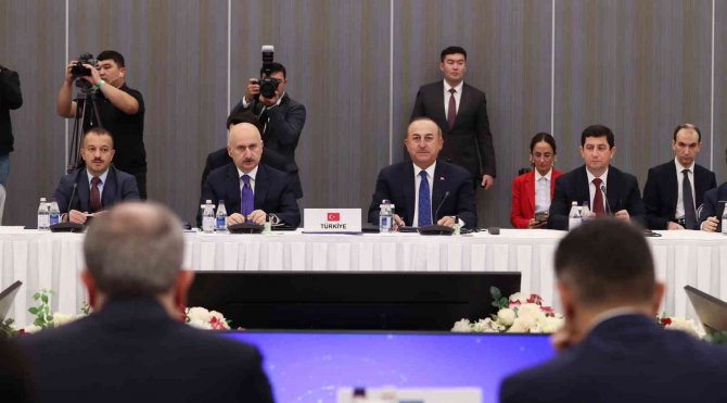 Dışişleri Bakanı Çavuşoğlu: “Orta Koridor’da 2022’de Taşınan Kargo Hacminin 2021’in 6 Katı Olması Bekleniyor”