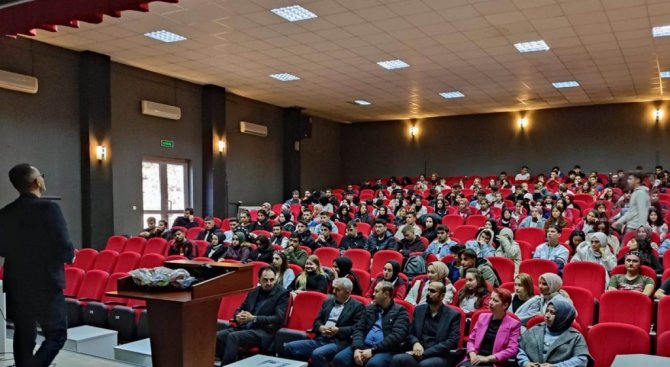 Domaniç Hayme Ana Myo’da Motivasyon Semineri