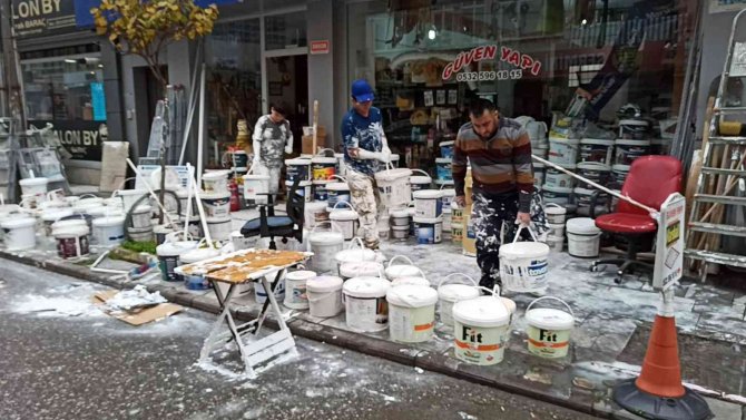 Düzce’de Depremin İzleri Siliniyor