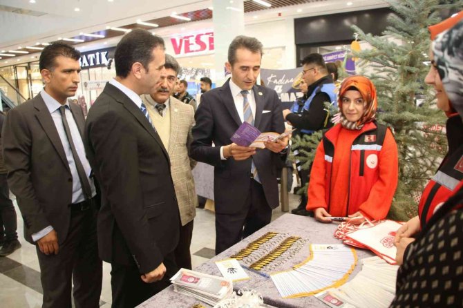 Elazığ’da 25 Kasım Kadına Yönelik Şiddetle Mücadele Günü Etkinliği