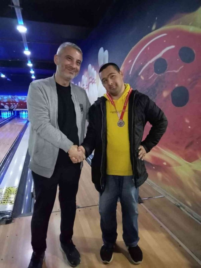 Özel Sporcular Bowling İ̇l Şampiyonası Yapıldı
