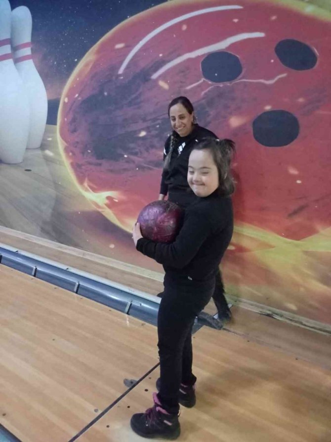 Özel Sporcular Bowling İ̇l Şampiyonası Yapıldı