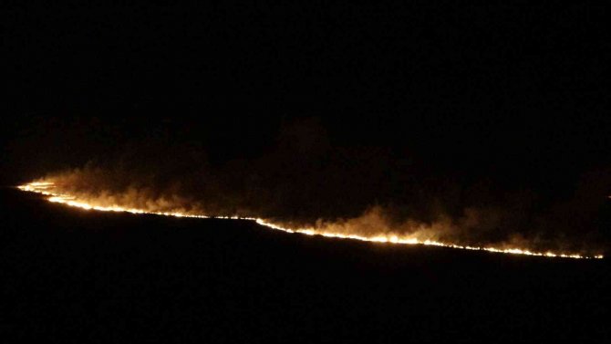 Yüksekova’nın Kuş Cenneti 4 Gündür Alev Alev Yanıyor