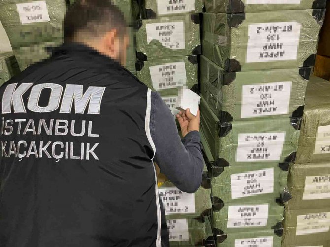 İ̇stanbul’da Kaçak Emtia Operasyonu