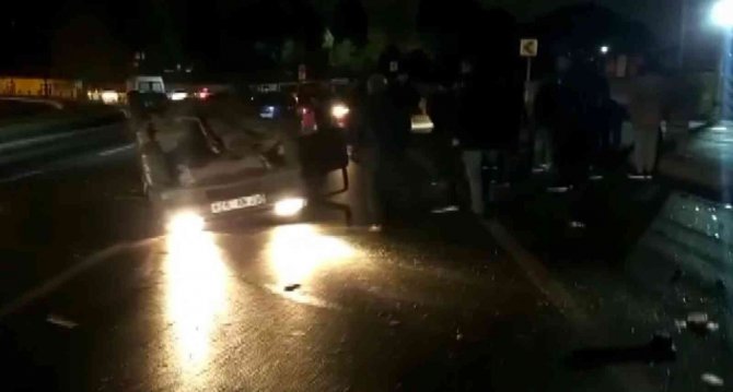 Alkollü Olduğu İddia Edilen Sürücünün Çarptığı Otomobil Takla Attı: 3 Yaralı