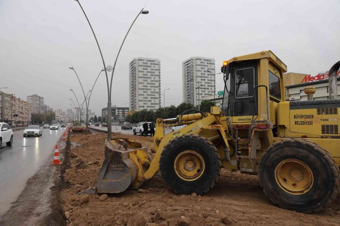 Başkan Büyükkılıç: “Mkp Bulvarı’nda 47 İş Makinası Ve 100 Personel İle Çalışıyoruz”