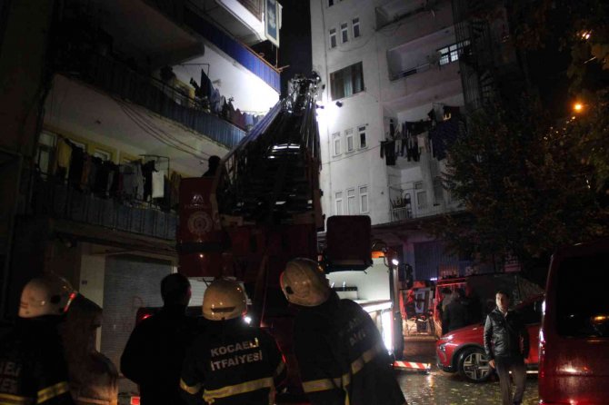 Baca Yangını Vatandaşları Sokağa Döktü