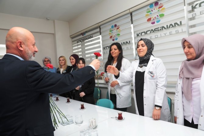 Başkan Çolakbayrakdar’dan Öğretmenlere Anlamlı Ziyaret