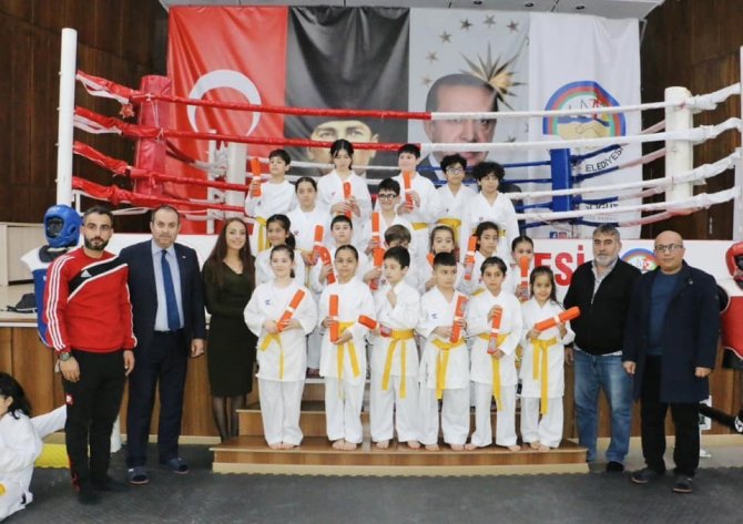 Körfez’de 200 Sporcuya Yeni Kuşak