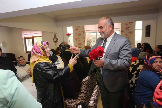 Başkan Sandıkçı’dan Öğretmenlere Sürpriz Hediye