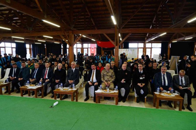 10 İlden 22 Takımın Yarıştığı "Vocathlon: Mesleki Girişim Maratonu" Başladı